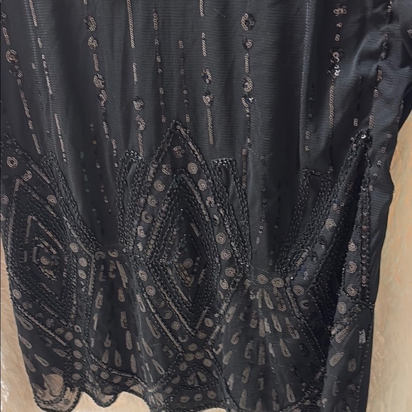 Black Sequin Short Sleeve Top - Picture 4 of 6